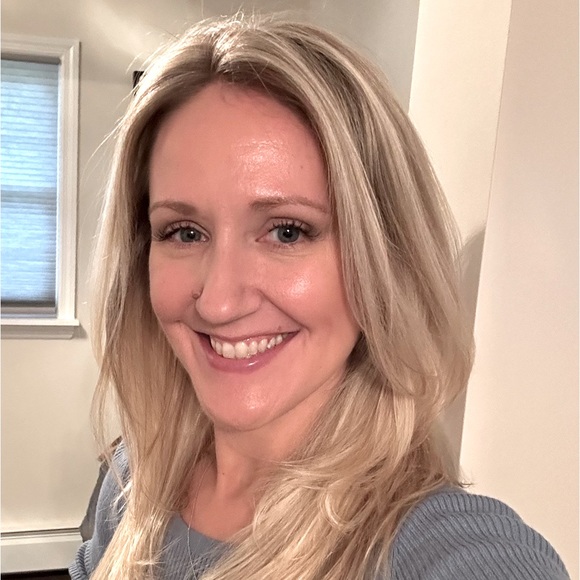 Meet your Posher, Melissa - Picture 1 of 1